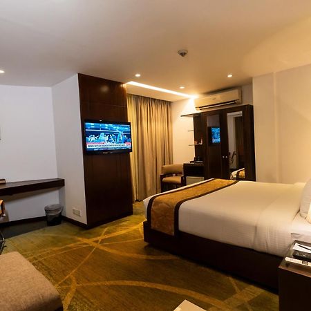 Hotel Bengal Canary Park Dhaka Zewnętrze zdjęcie
