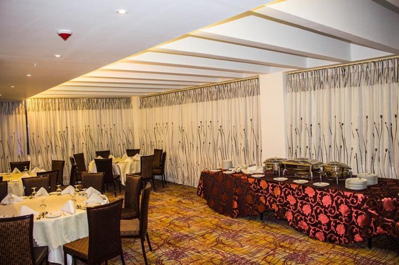 Hotel Bengal Canary Park Dhaka Zewnętrze zdjęcie