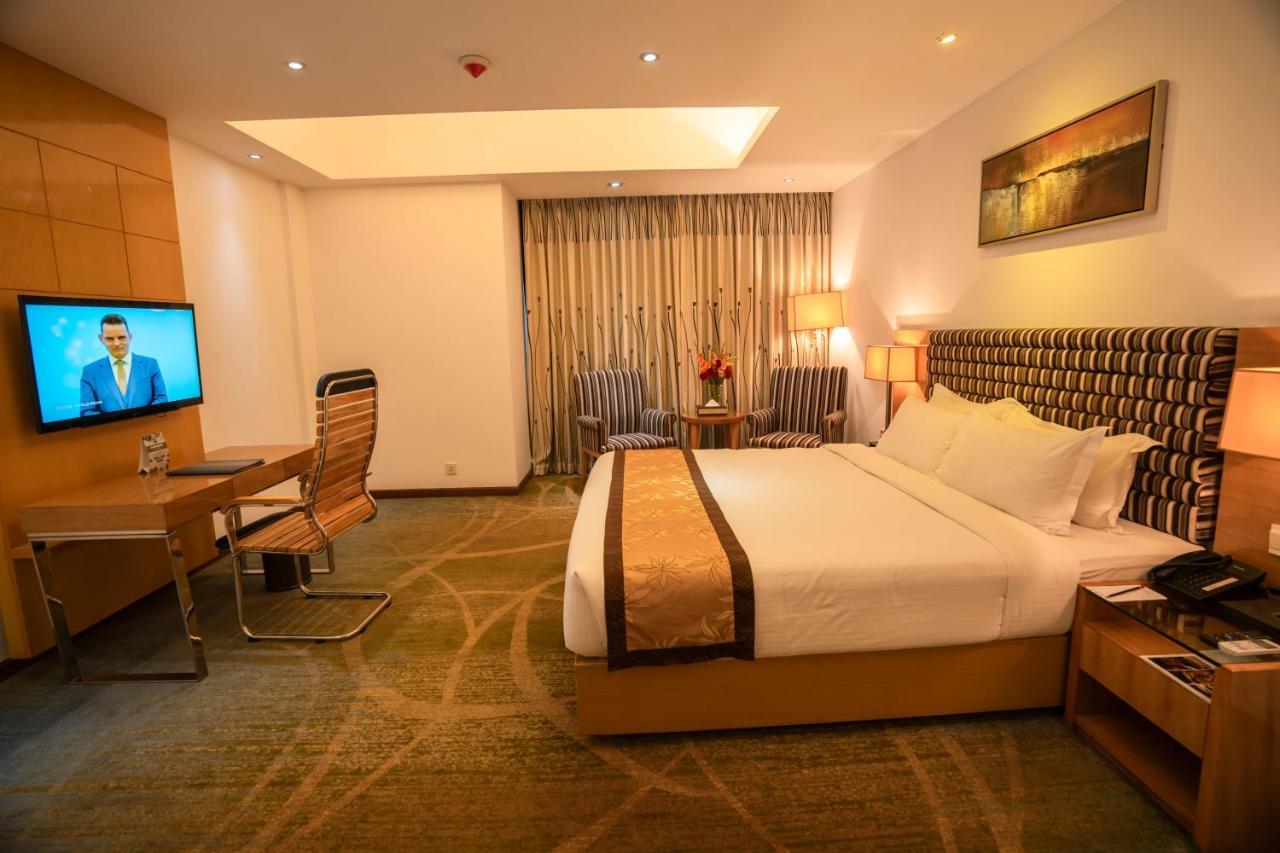 Hotel Bengal Canary Park Dhaka Zewnętrze zdjęcie