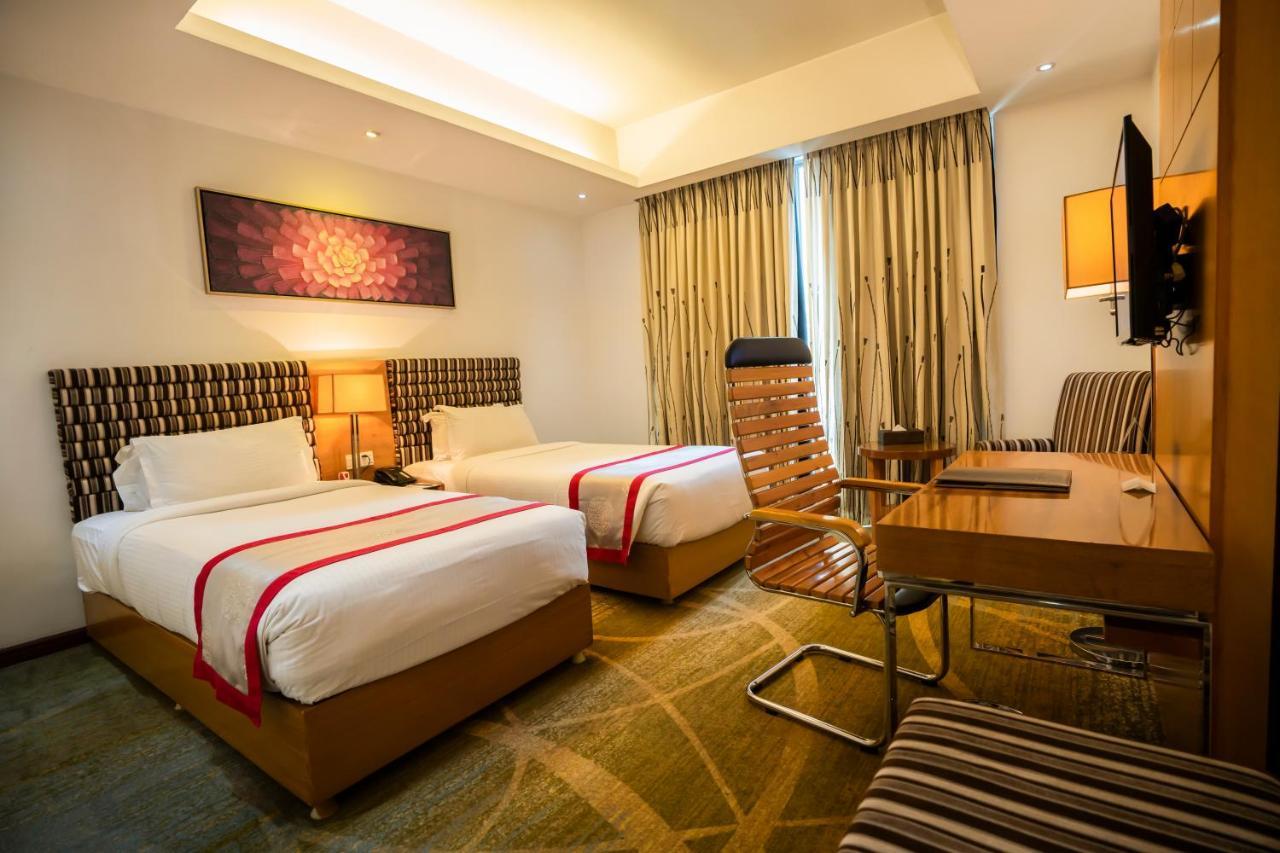 Hotel Bengal Canary Park Dhaka Zewnętrze zdjęcie